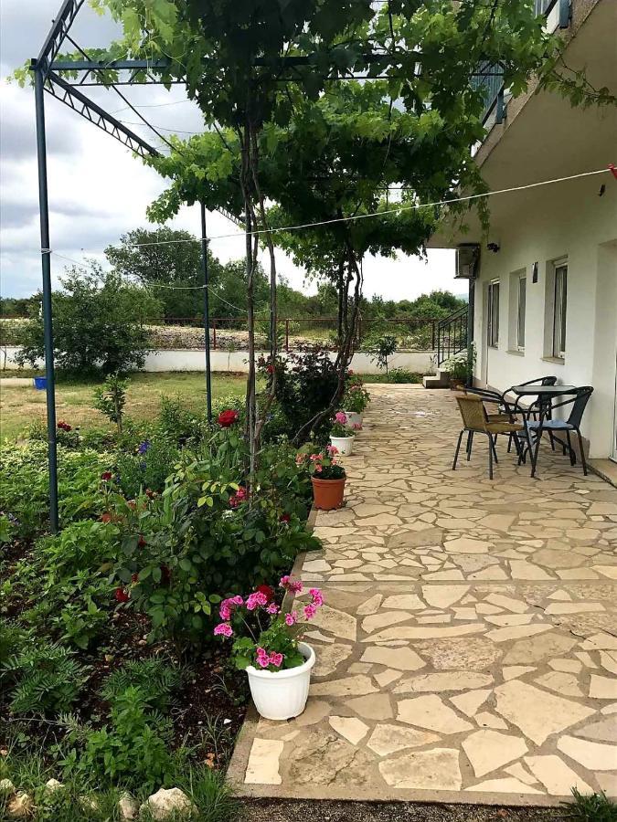 Apartments Nena Lozovac Kültér fotó